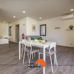 #235 New Town Nightlife Nearby Appartamento *