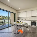 Appartamento #235 New Town Nightlife Nearby