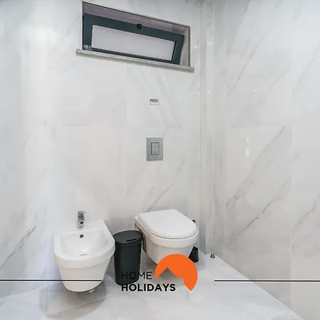 Appartement #235 New By Holidays