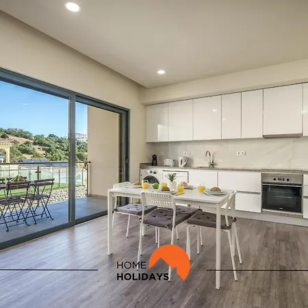 Apartment #235 New By Holidays